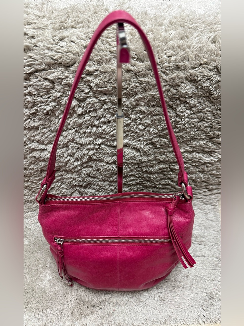 HOBO  Original-,Fuchsia Leather Shoulder Bag - Picture 2 of 13